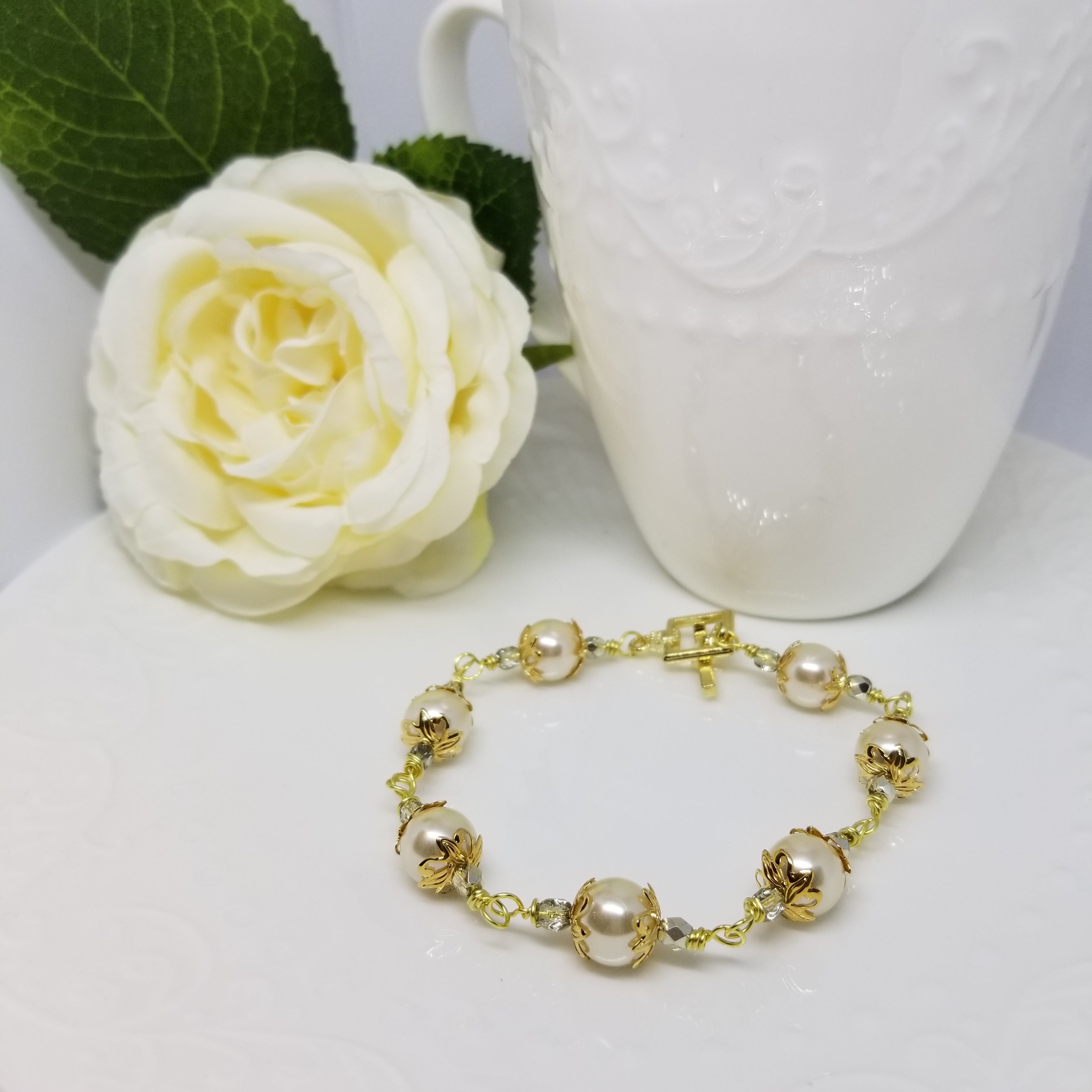 Cream Glass Pearl with Gold Bracelet