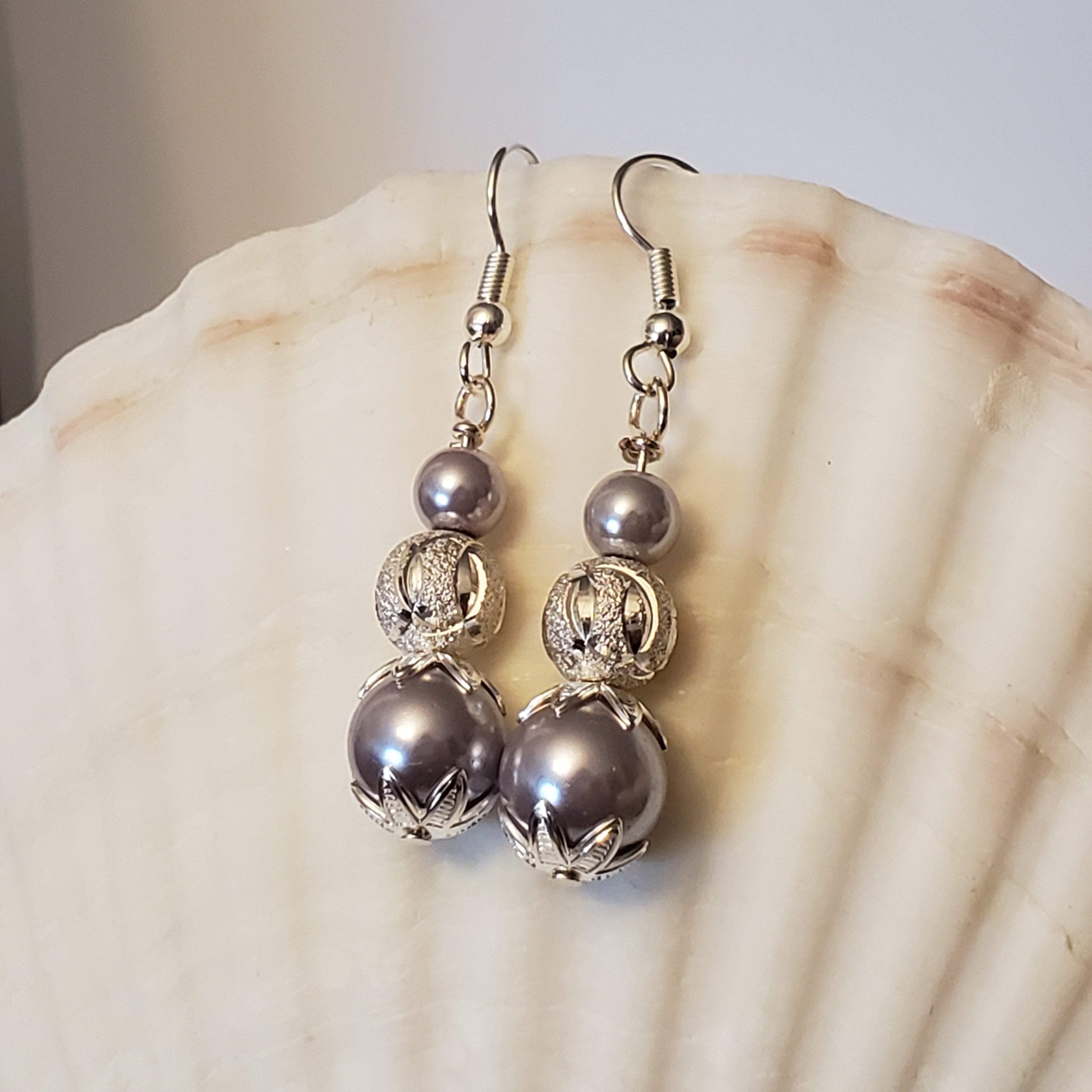 Lilac Glass Pearl Earrings 
